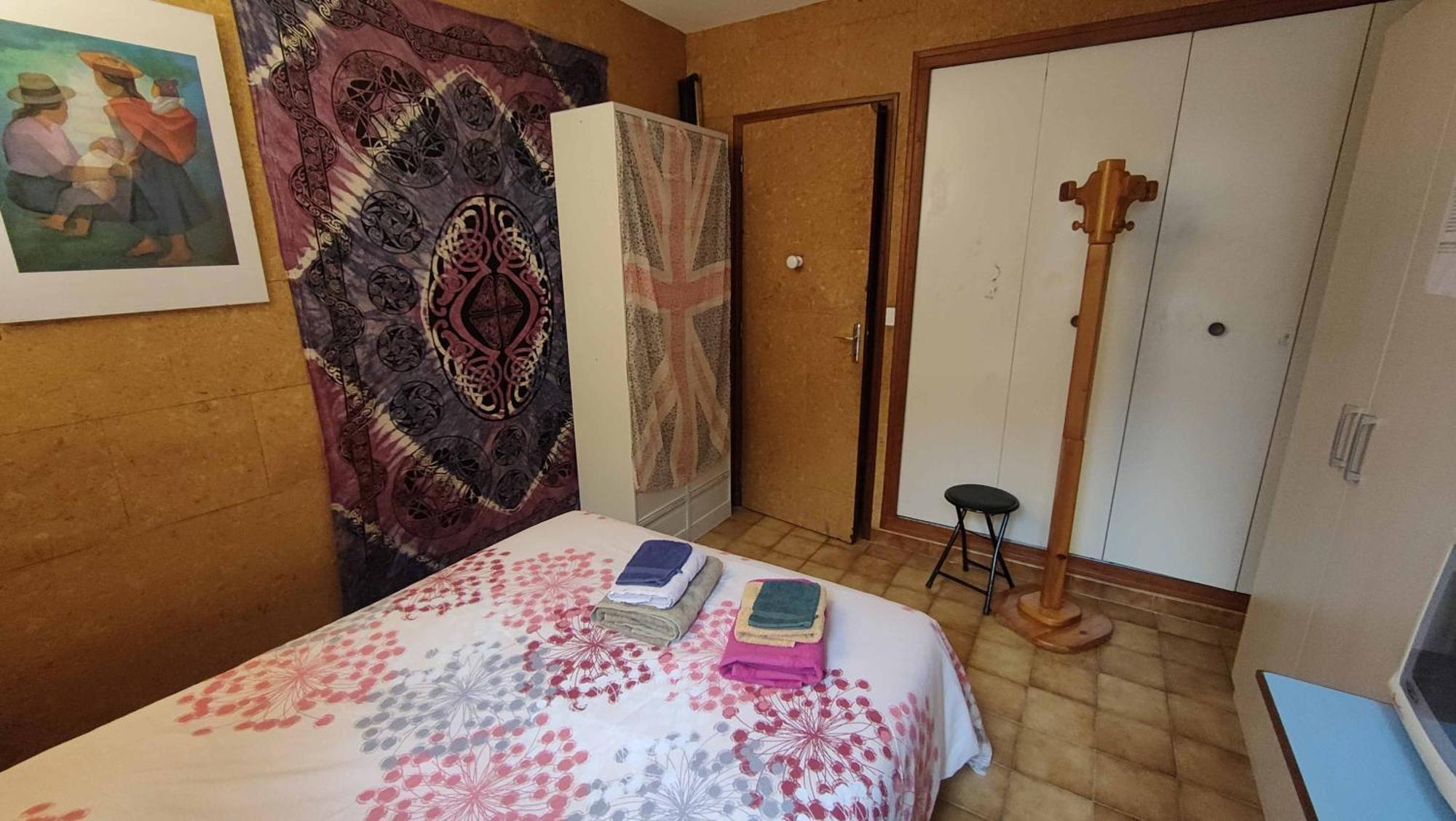 Chambre Dans Villa Le Chaffaut-Saint-Jurson Exterior foto